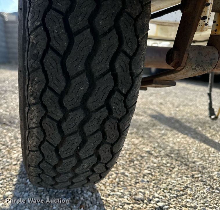 image for item EH6560 2010 K&K System radar trailer