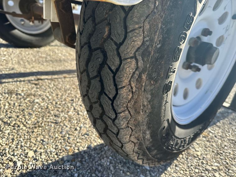 image for item EH6560 2010 K&K System radar trailer