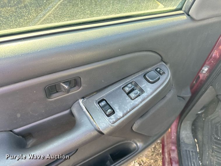 image for item EH6563 2004 Chevrolet Silverado 1500 Ext. Cab pickup truck