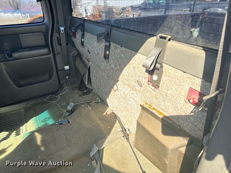 image for item EH6563 2004 Chevrolet Silverado 1500 Ext. Cab pickup truck