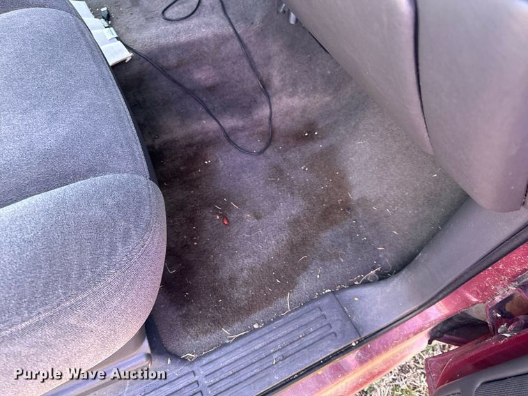 image for item EH6563 2004 Chevrolet Silverado 1500 Ext. Cab pickup truck