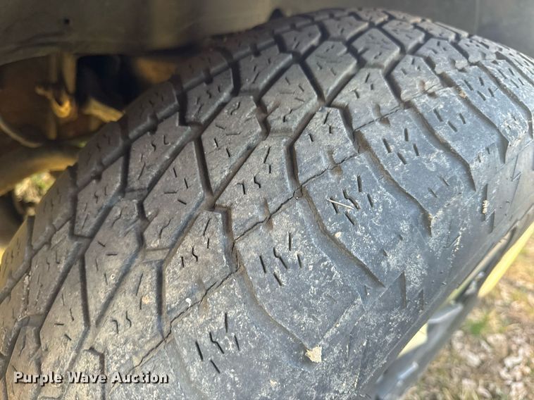 image for item EH6563 2004 Chevrolet Silverado 1500 Ext. Cab pickup truck