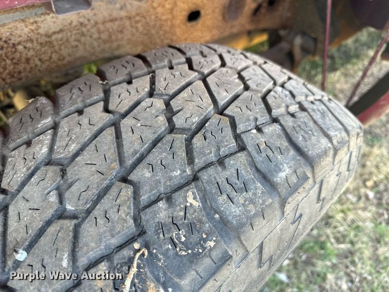 image for item EH6563 2004 Chevrolet Silverado 1500 Ext. Cab pickup truck