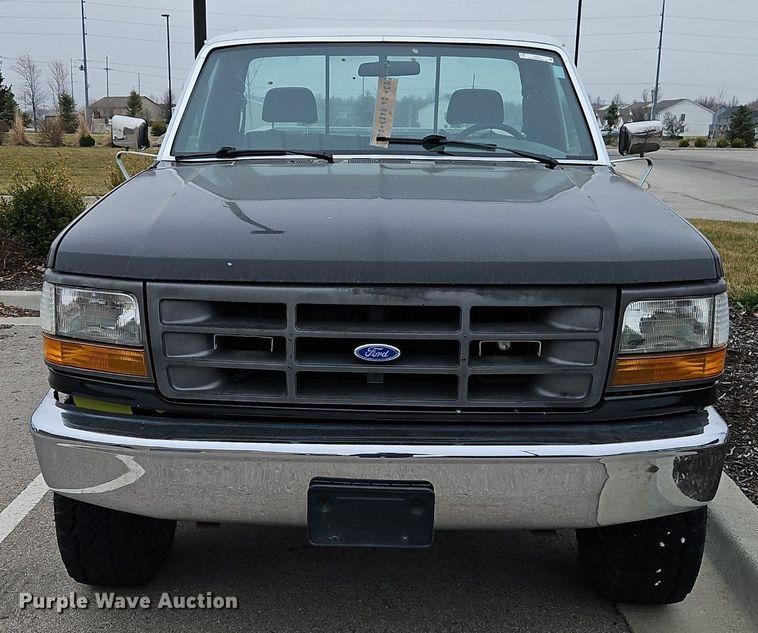 image for item EI3614 1992 Ford F250 pickup truck