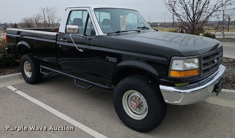 image for item EI3614 1992 Ford F250 pickup truck