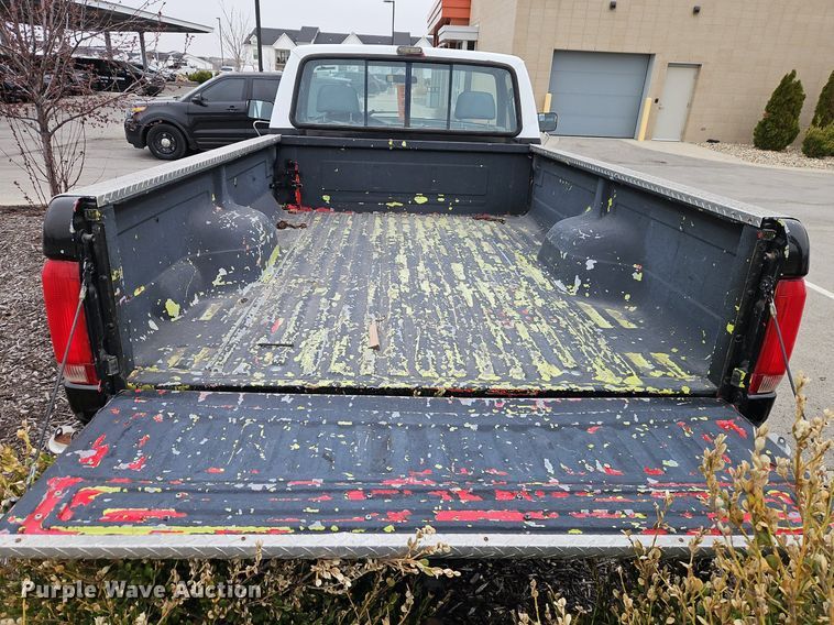 image for item EI3614 1992 Ford F250 pickup truck