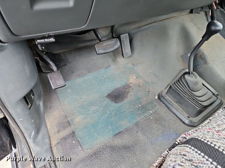 image for item EI3614 1992 Ford F250 pickup truck