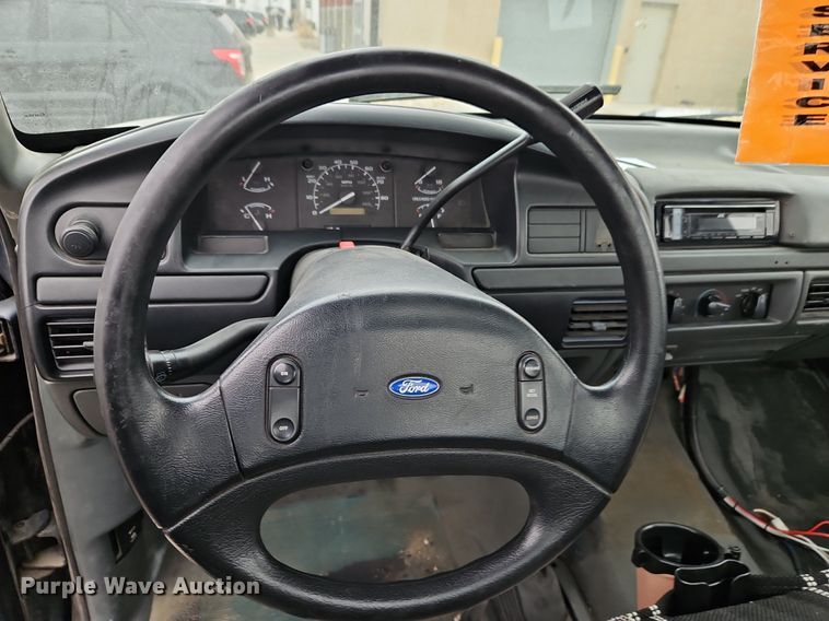 image for item EI3614 1992 Ford F250 pickup truck