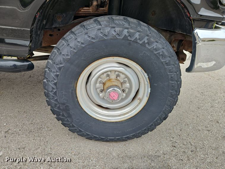 image for item EI3614 1992 Ford F250 pickup truck