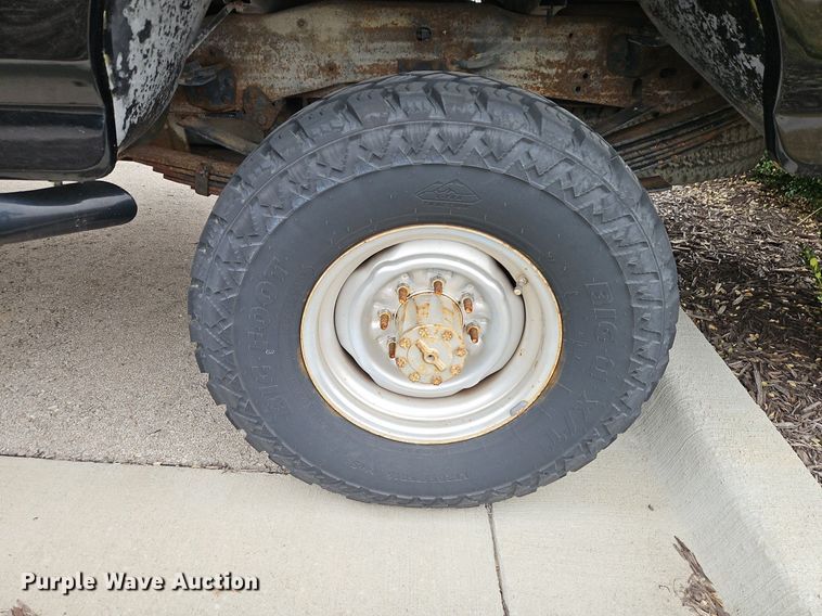 image for item EI3614 1992 Ford F250 pickup truck