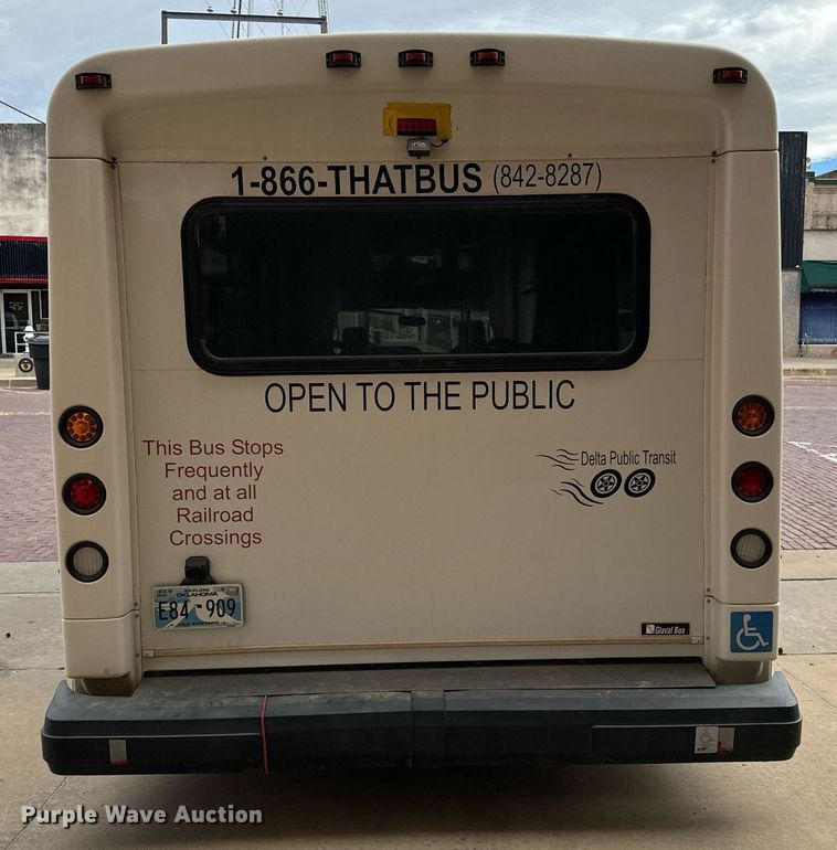 image for item EJ0288 2010 Ford E450 shuttle bus