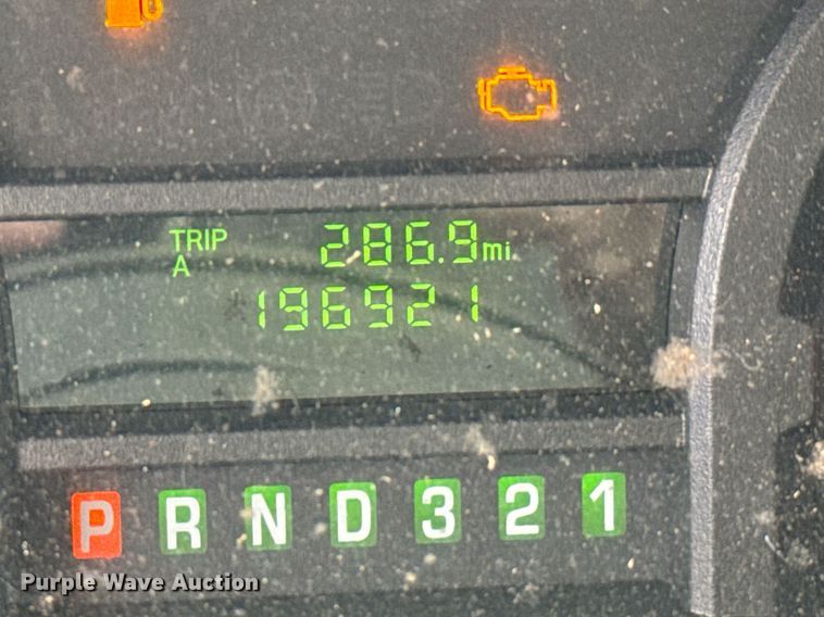 image for item EJ0288 2010 Ford E450 shuttle bus