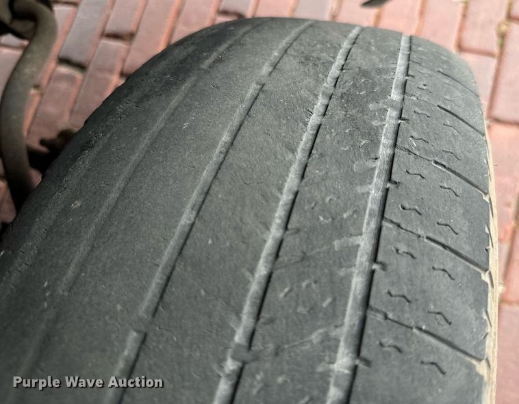 image for item EJ0288 2010 Ford E450 shuttle bus