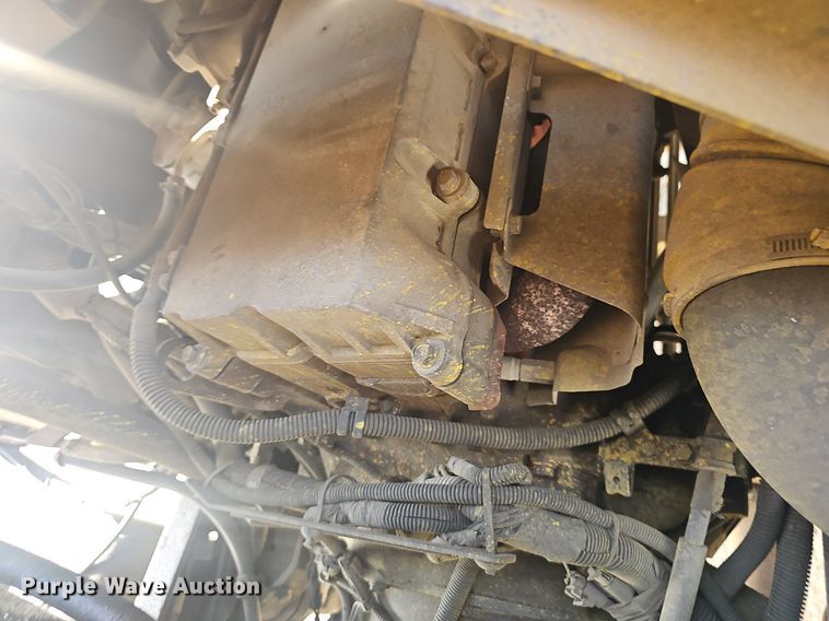 image for item EJ5995 1999 Isuzu FSR paint striper truck