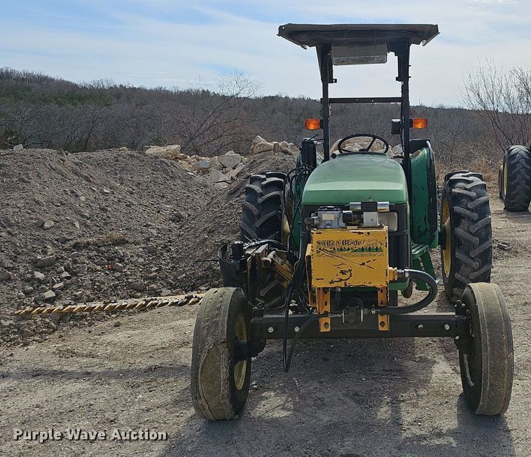 image for item EJ5996 1998 John Deere 5210 tractor