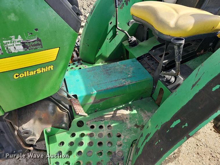 image for item EJ5996 1998 John Deere 5210 tractor