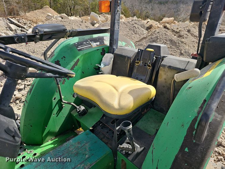 image for item EJ5996 1998 John Deere 5210 tractor