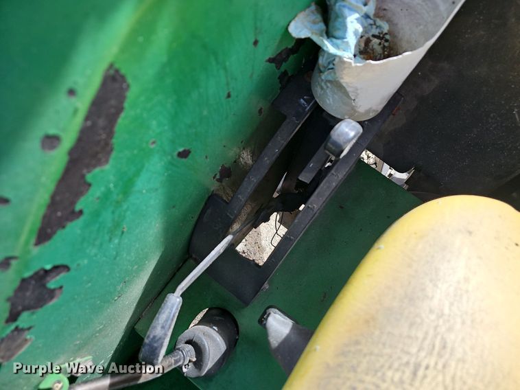 image for item EJ5996 1998 John Deere 5210 tractor