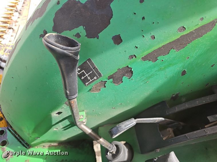 image for item EJ5996 1998 John Deere 5210 tractor