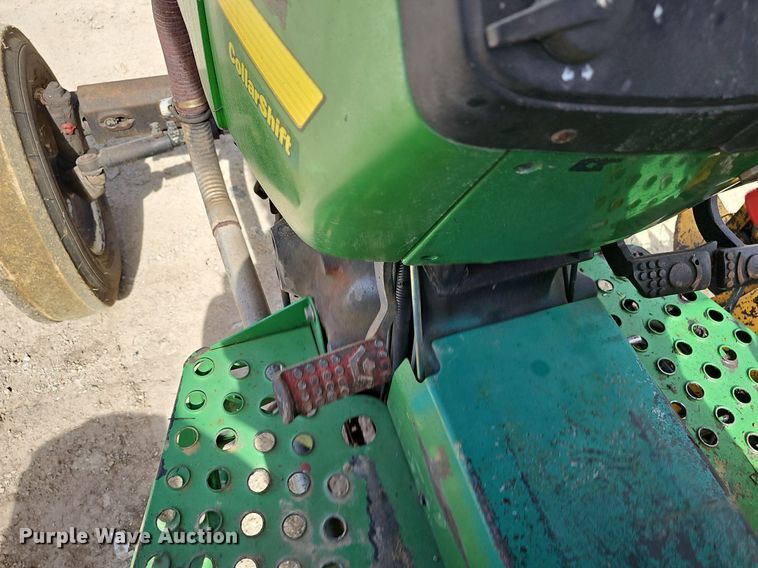 image for item EJ5996 1998 John Deere 5210 tractor