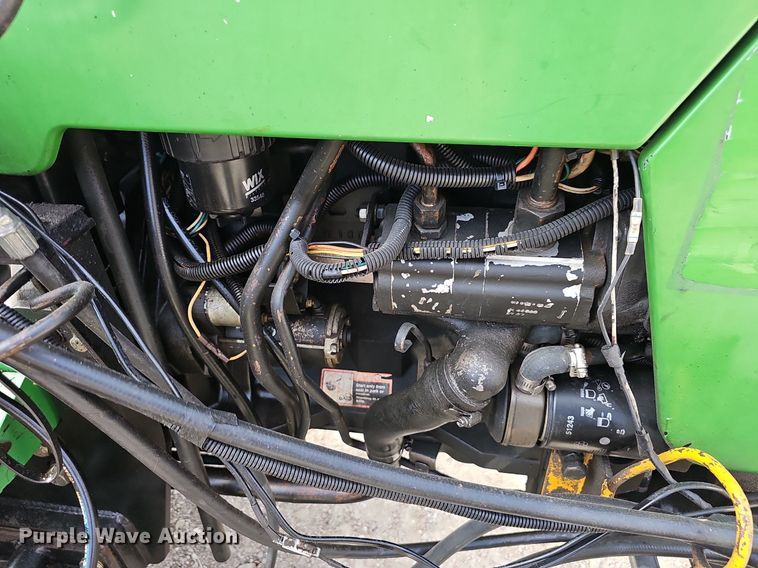 image for item EJ5996 1998 John Deere 5210 tractor