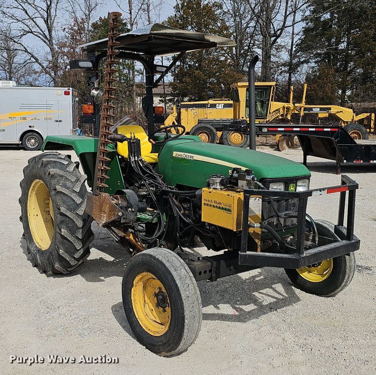 image for item EJ5997 2004 John Deere 5103 tractor