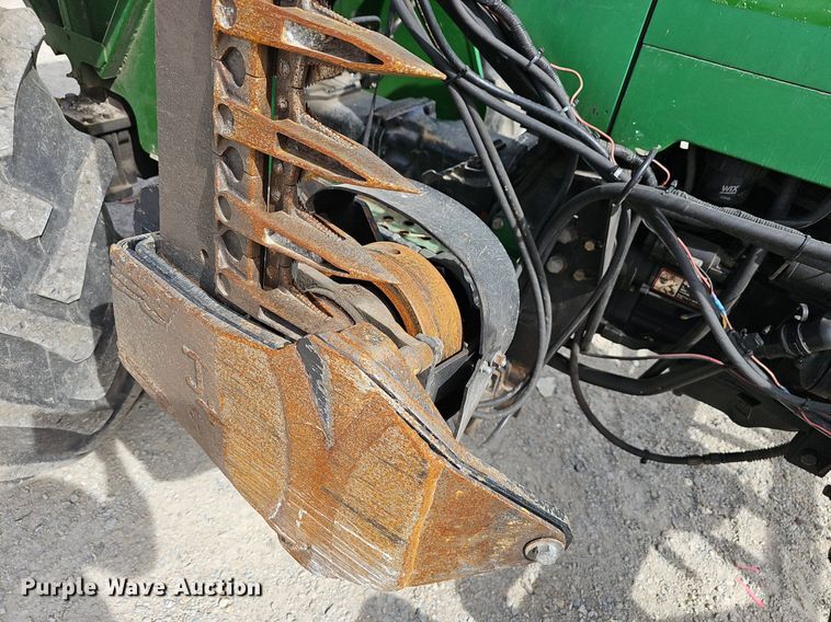 image for item EJ5997 2004 John Deere 5103 tractor