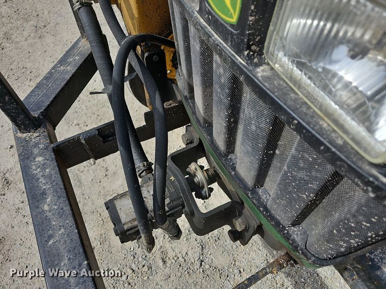 image for item EJ5997 2004 John Deere 5103 tractor