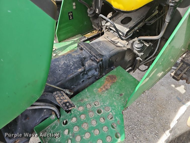 image for item EJ5997 2004 John Deere 5103 tractor