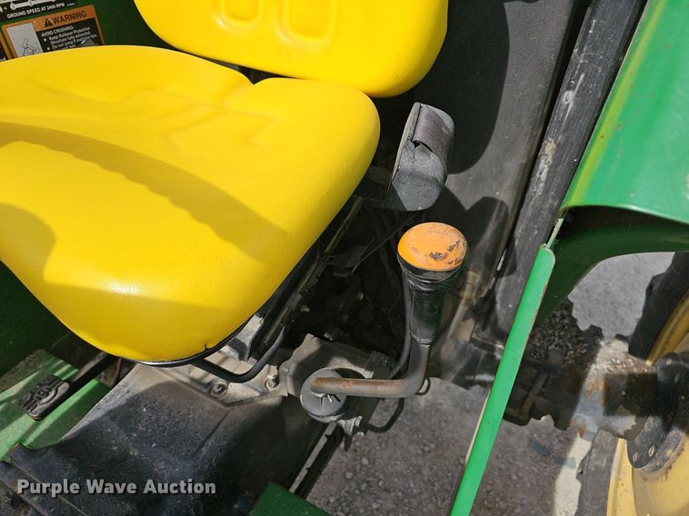 image for item EJ5997 2004 John Deere 5103 tractor