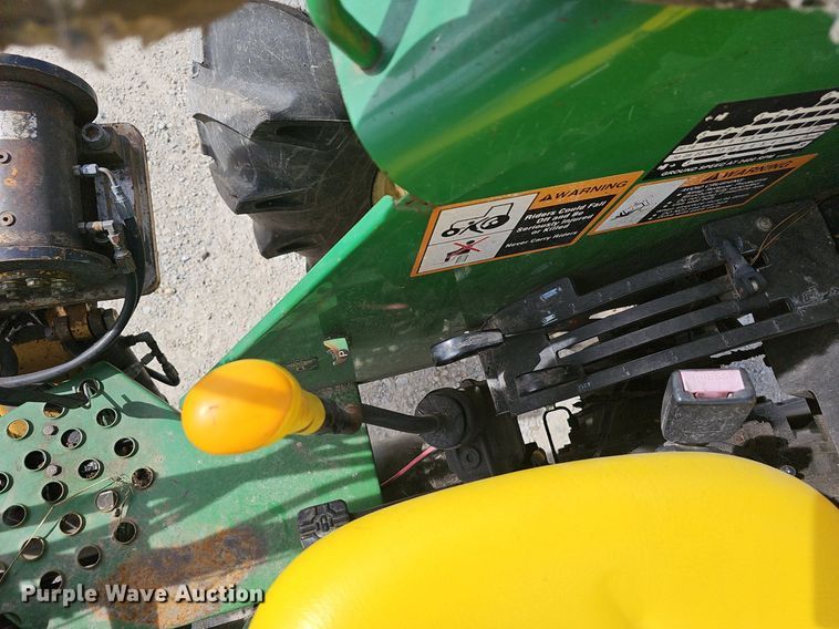 image for item EJ5997 2004 John Deere 5103 tractor