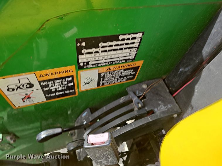 image for item EJ5997 2004 John Deere 5103 tractor