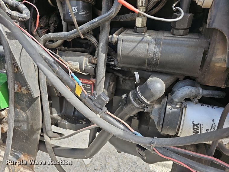 image for item EJ5997 2004 John Deere 5103 tractor