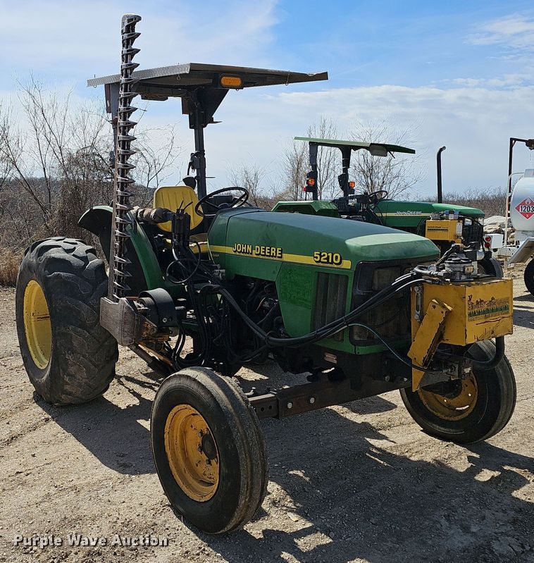 image for item EJ5998 1998 John Deere 5210 tractor