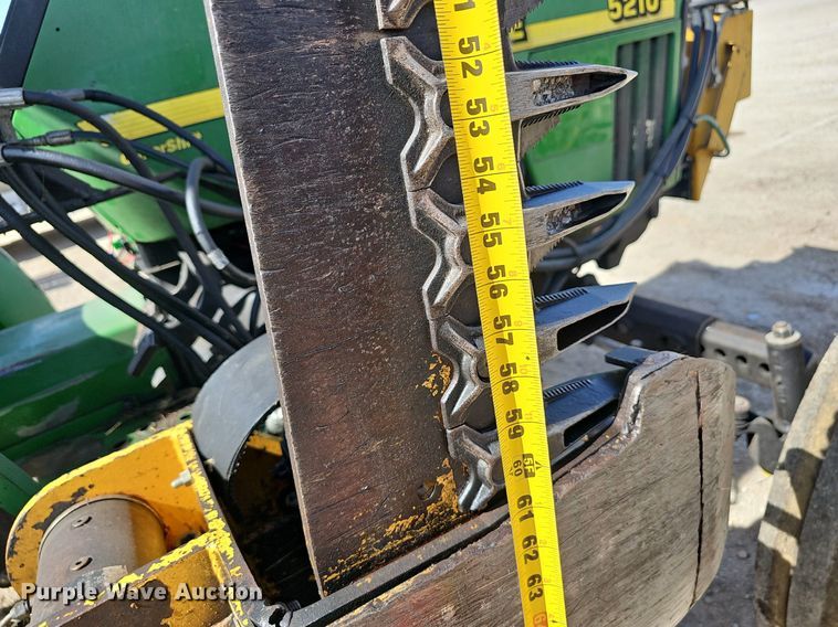 image for item EJ5998 1998 John Deere 5210 tractor