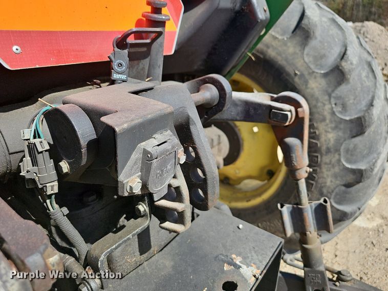 image for item EJ5998 1998 John Deere 5210 tractor