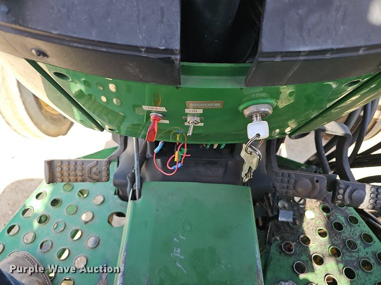 image for item EJ5998 1998 John Deere 5210 tractor