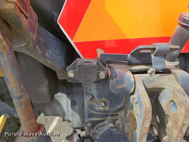 image for item EJ5999 2005 John Deere 5103 tractor