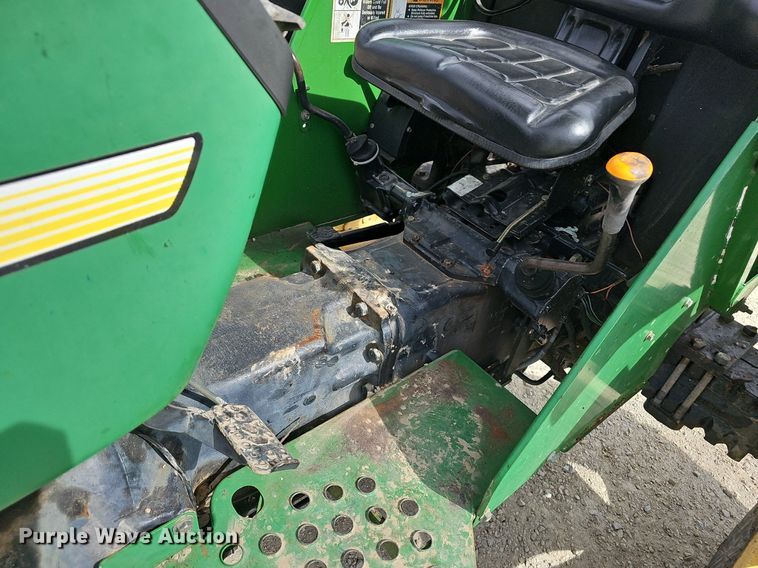 image for item EJ5999 2005 John Deere 5103 tractor