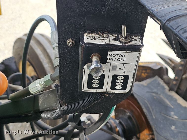 image for item EJ5999 2005 John Deere 5103 tractor