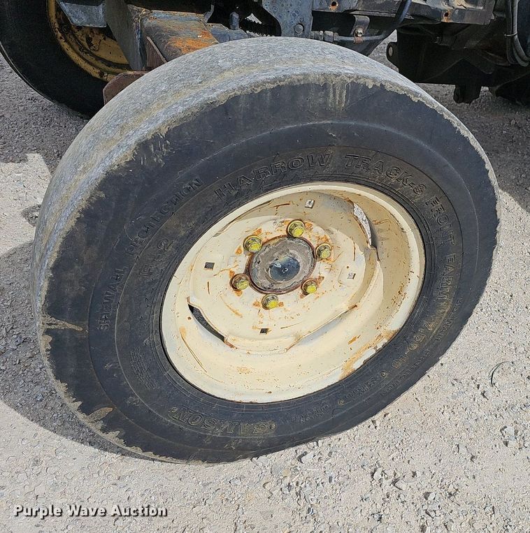 image for item EJ5999 2005 John Deere 5103 tractor