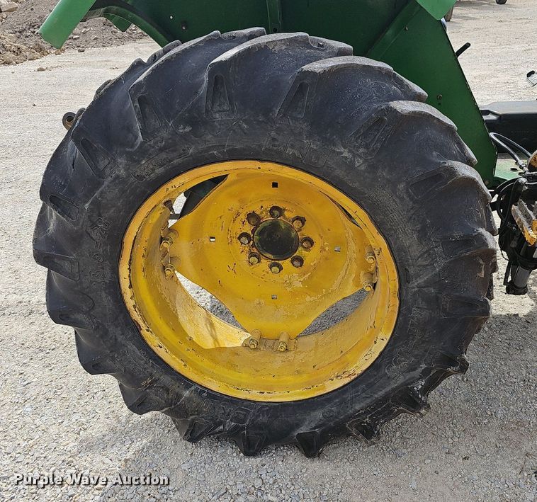 image for item EJ5999 2005 John Deere 5103 tractor