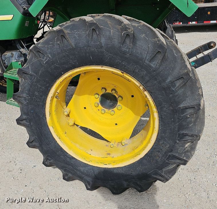 image for item EJ5999 2005 John Deere 5103 tractor