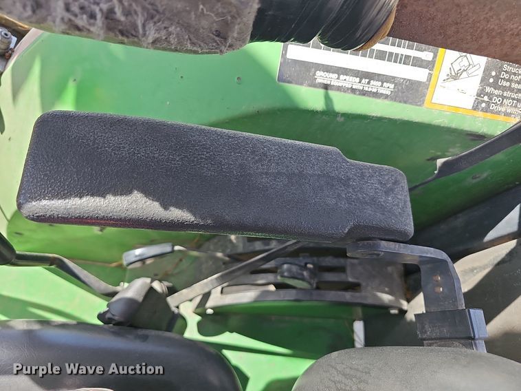 image for item EJ6000 2001 John Deere 5210 tractor