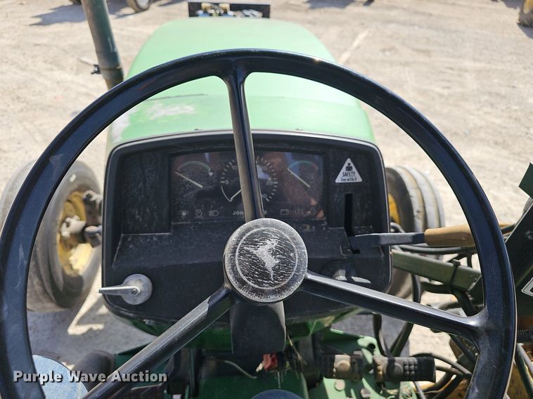 image for item EJ6000 2001 John Deere 5210 tractor