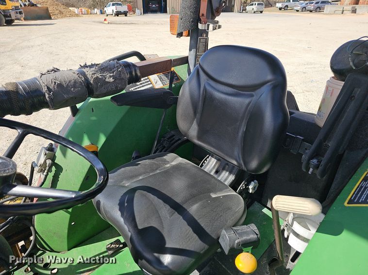 image for item EJ6000 2001 John Deere 5210 tractor