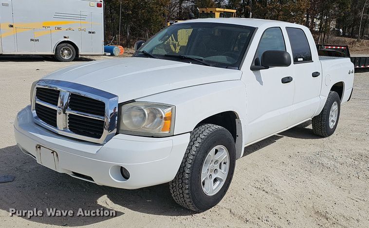 image for item EJ6001 2007 Dodge Dakota SLT Quad Cab pickup truck