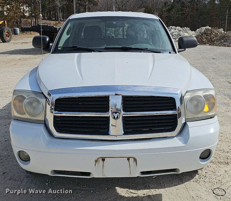 image for item EJ6001 2007 Dodge Dakota SLT Quad Cab pickup truck