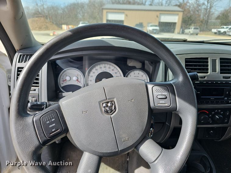 image for item EJ6001 2007 Dodge Dakota SLT Quad Cab pickup truck