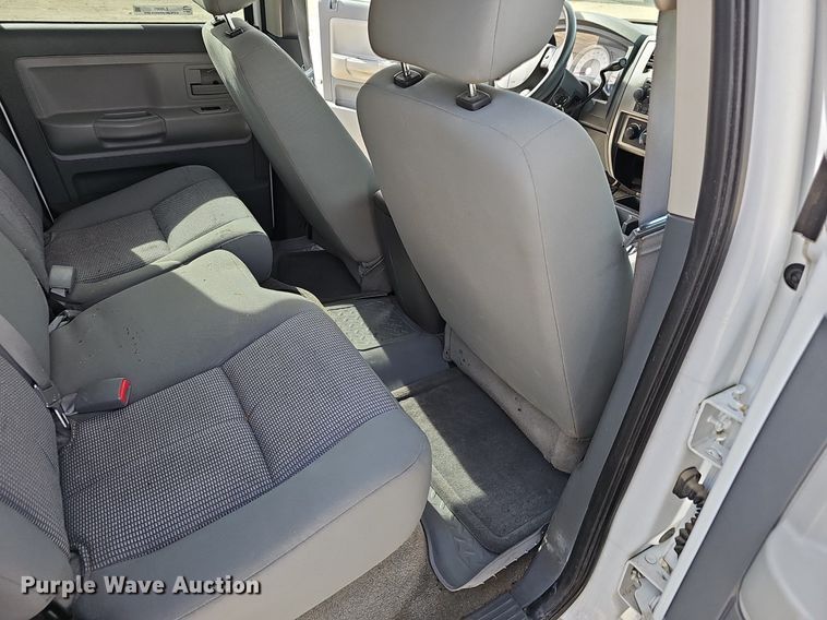 image for item EJ6001 2007 Dodge Dakota SLT Quad Cab pickup truck